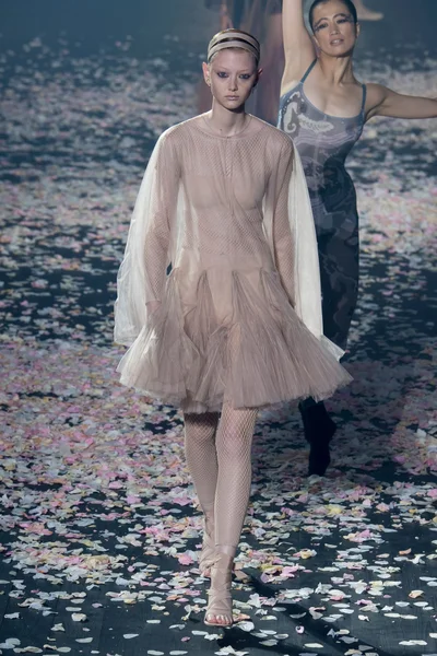 Look 72